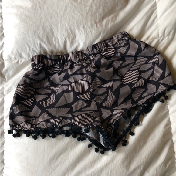 LF Pom Pom Shorts - Picture 2 of 5